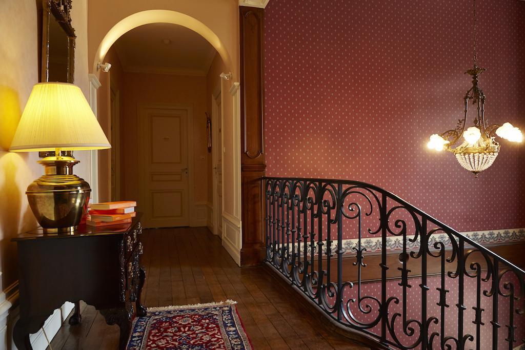 Chambres Au Chateau - Le Clos Des Tourelles Sennecey-le-Grand Exterior photo